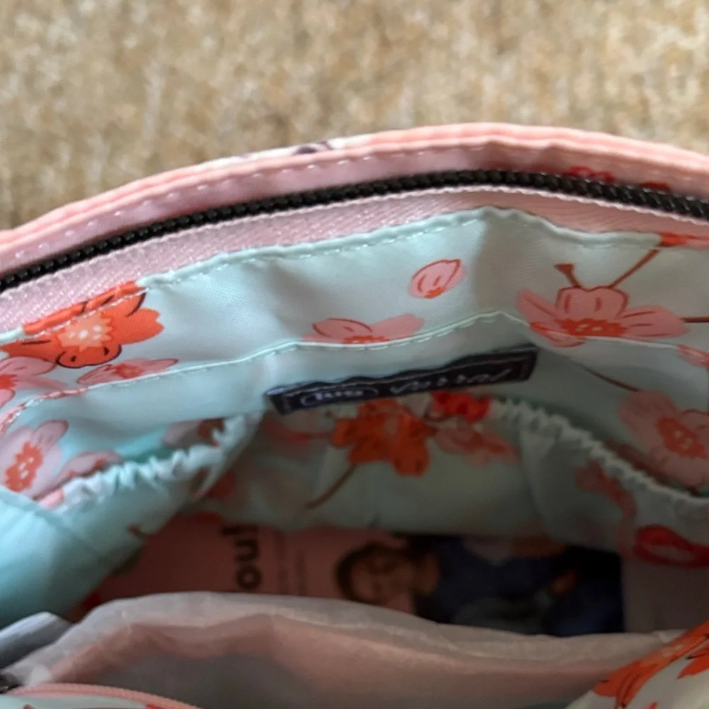 Lug Pink Lucky Cat Corral Floral Quilted Crossbody Bag - Picture 3 of 3